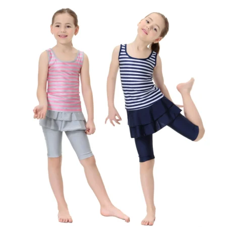 2 Pieces Set Islamic Swimming Suit For Girl Burkini 2025 Muslim Swimwear Fashion Bathing Wear Elegant Coverup Stripe Pink