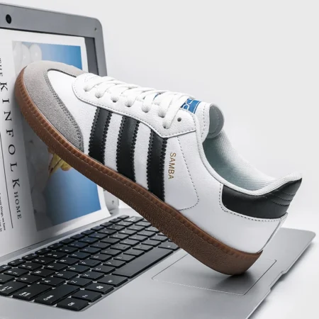 Men's casual sneakers Breathable sneakers Lightweight outdoor leather running shoes Sports jogging couples tennis walking shoes
